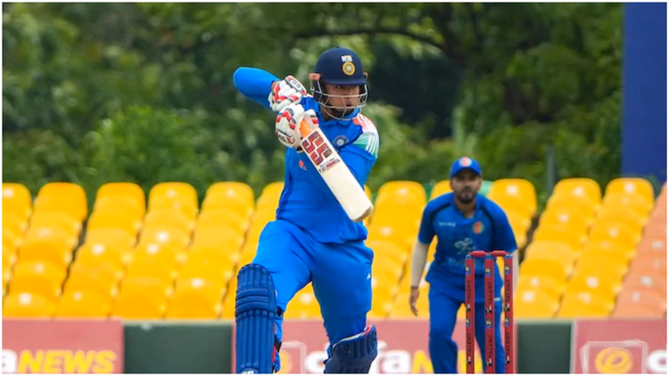 IND A vs SL-A Live Score: श्रीलंका-ए के खिलाफ भारत-ए की पहले बल्लेबाजी, वैभव सूर्यवंशी फिर सस्ते में निपटे