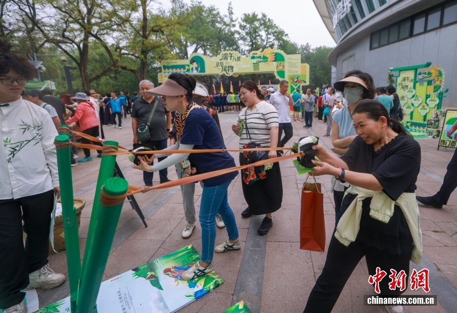 “端午八景·京华风物”文化活动在北京龙潭公园举行