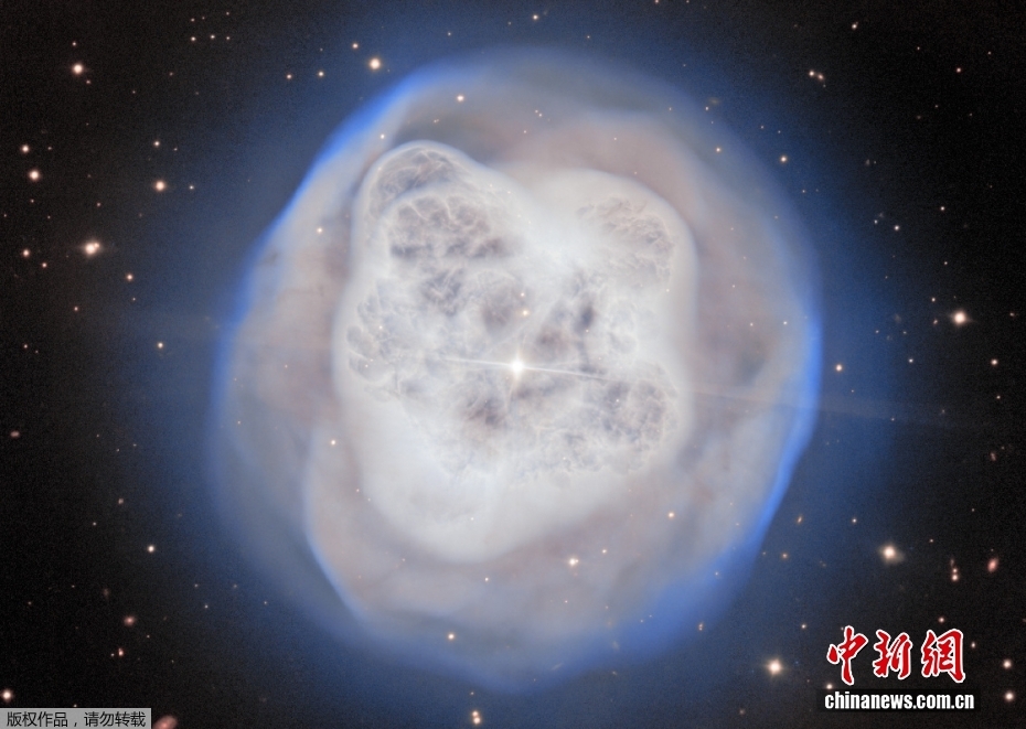外形梦幻 美国国家科学基金会发布水晶球星云图像