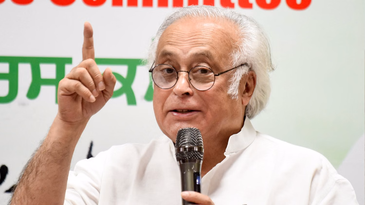 Congress: क्या वोट देने का अधिकार बनेगा मौलिक अधिकार? कांग्रेस ने उठाई मांग, चुनाव आयोग पर लगाए गंभीर आरोप