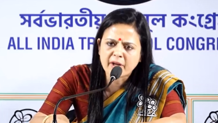निशाने पर महुआ मोइत्रा: 'हनी प्लस मनी' वाले बयान से नाराज हुए बागी सांसद, करेंगे मानहानि का केस