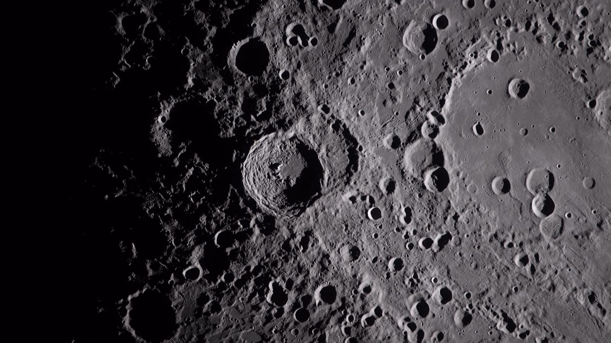 Moon: प्राचीन टक्करों के शोध से सुलझेगा चंद्रमा की उत्पत्ति का रहस्य, दक्षिण ध्रुव-ऐटकेन बेसिन की नई पड़ताल