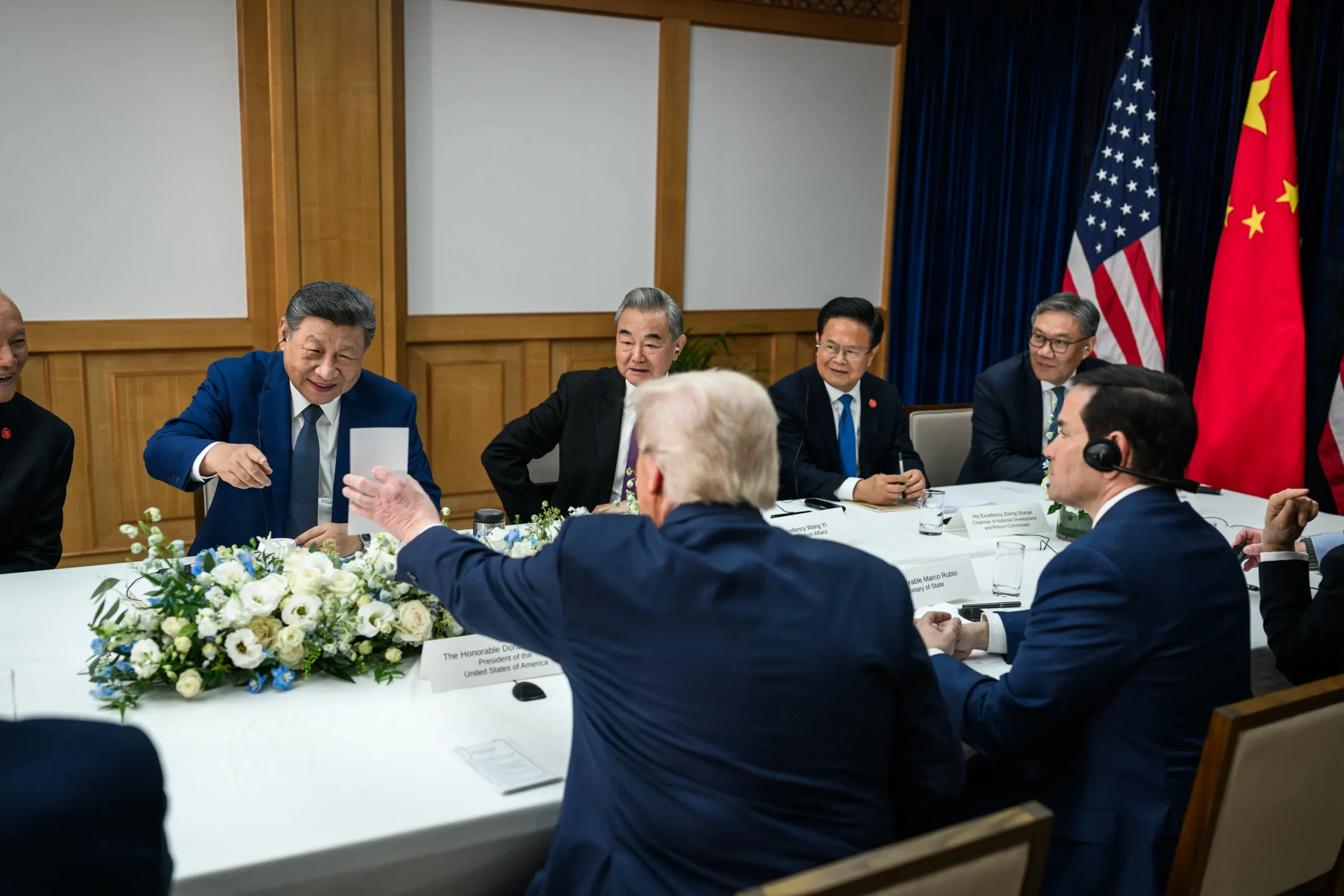 Musk and Zuckerberg convinced Trump to scrap AI executive order