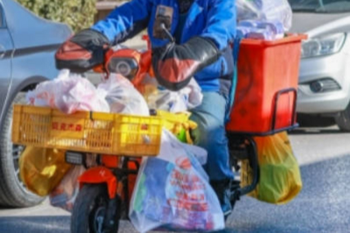 （洋话香江）“兰桂坊之父”盛智文：我在香港58年 这是世界上最好的地方