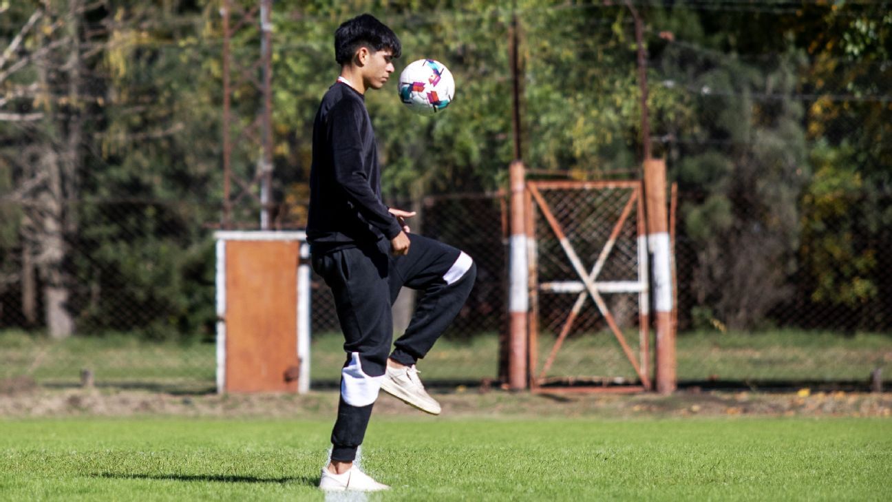 Argentina's soccer system rife with child neglect