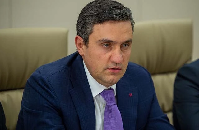 Ձեր որոշումներից է կախված Հայաստանի իրավակարգի հետագա ճակատագիրը. Ղազինյանը՝ ՍԴ անդամներին