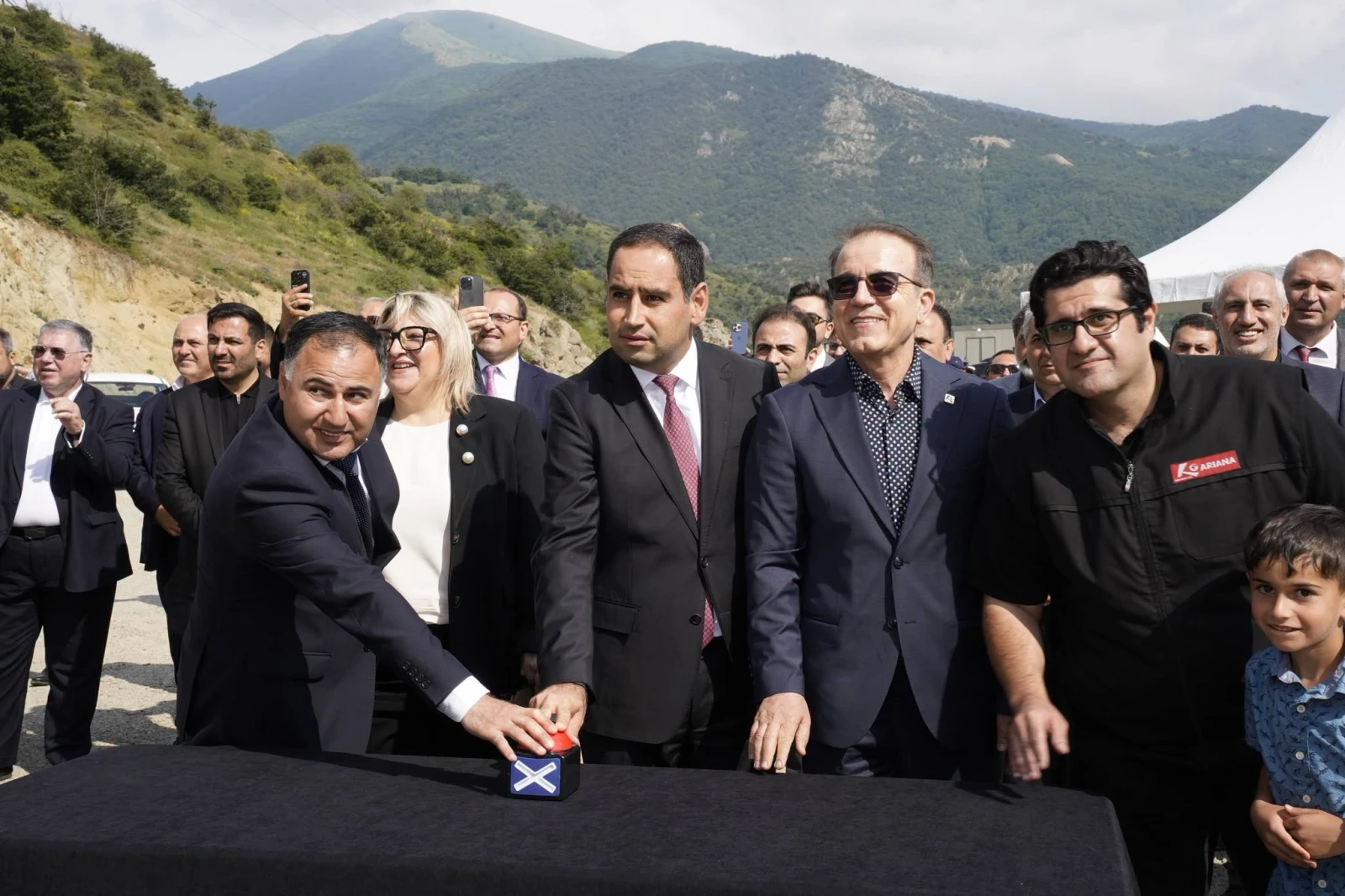Քաջարանի թունելի շինարարարության մեկնարկին ներկա է եղել Իրանի փոխնախագահը. այն կտեւի 6 տարի