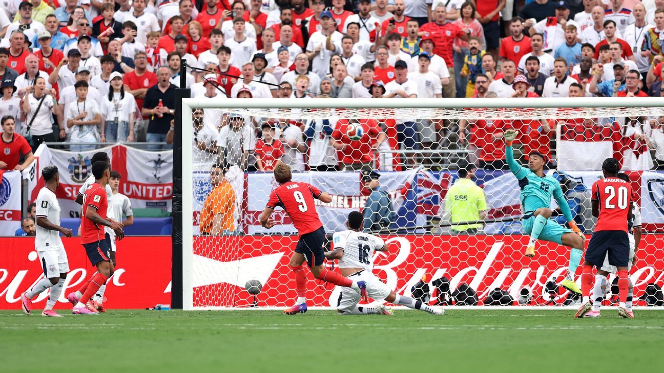 Kane breaks England World Cup scoring record