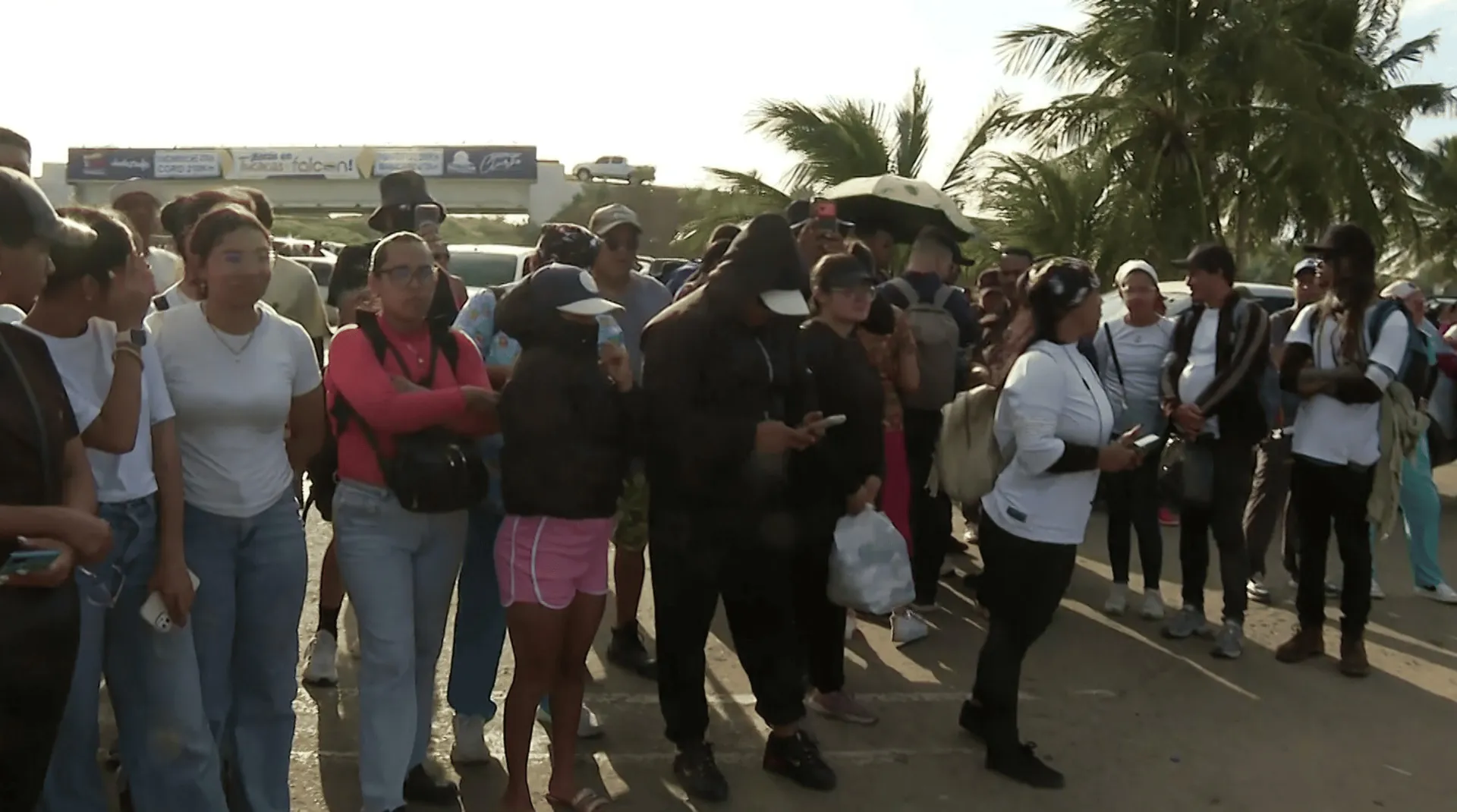 Anger grows in Venezuela as citizens blocked from aiding earthquake rescue