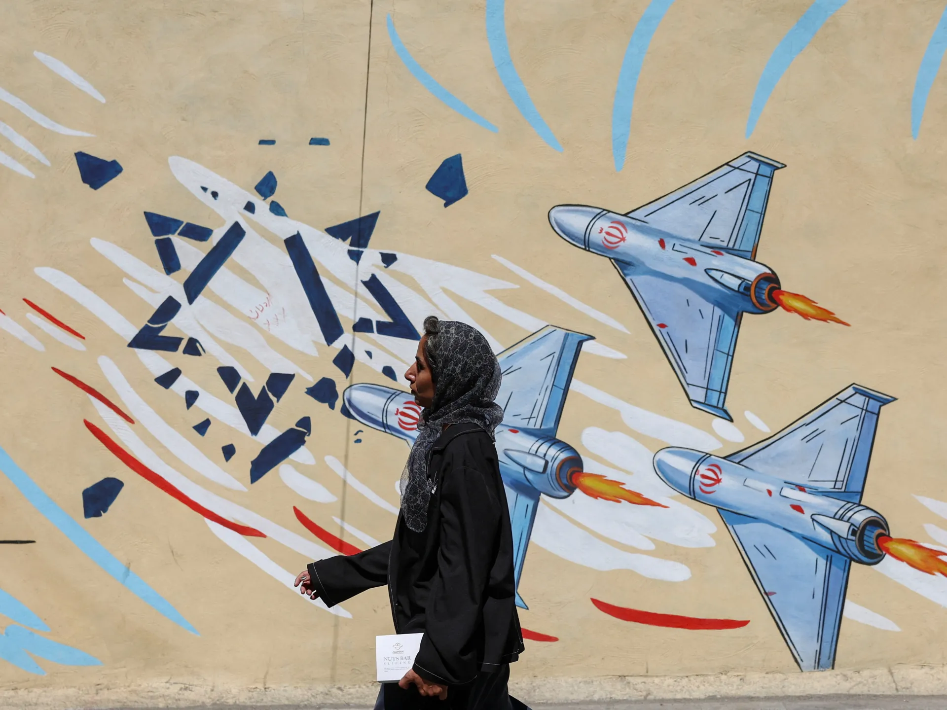 Iran war live: Trump threatens Tehran as US bombs Sirik, Qeshm for 2nd day