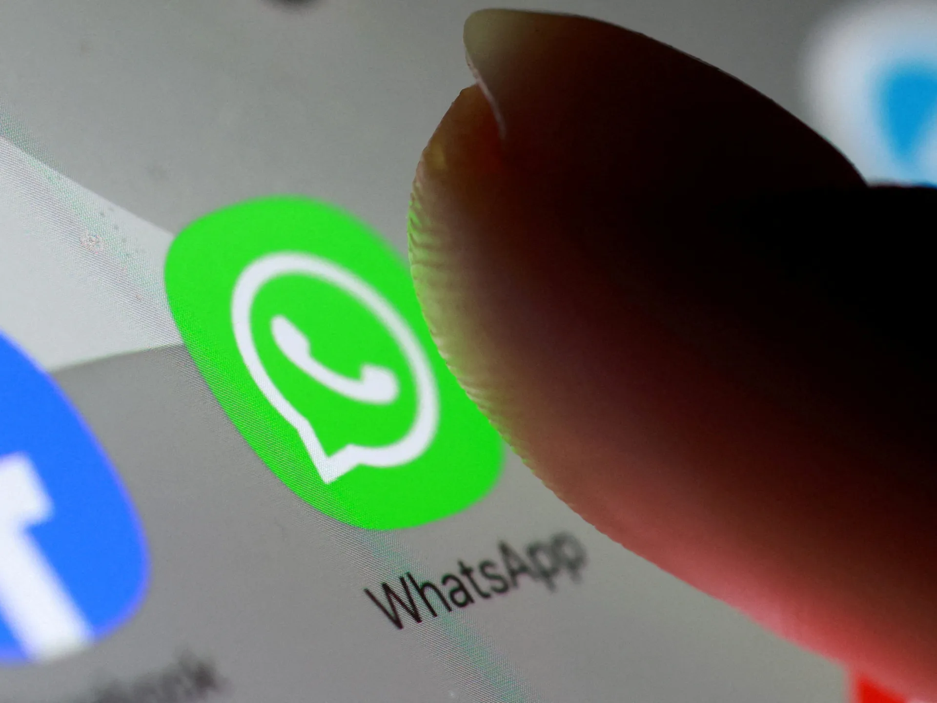 What privacy settings has WhatsApp changed?