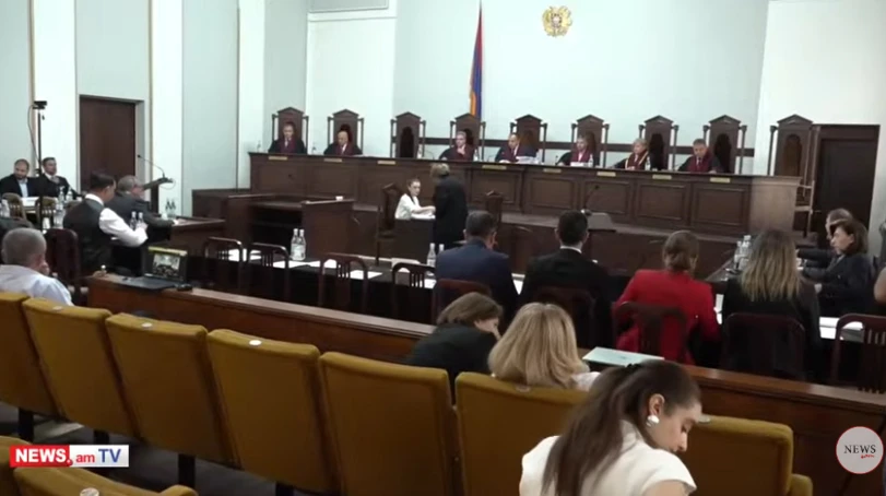 ՀՀ ՍԴ-ն հեռացել է խորհրդակցական սենյակ՝ քաղաքական ուժերի հայցով վճիռ կայացնելու համար
