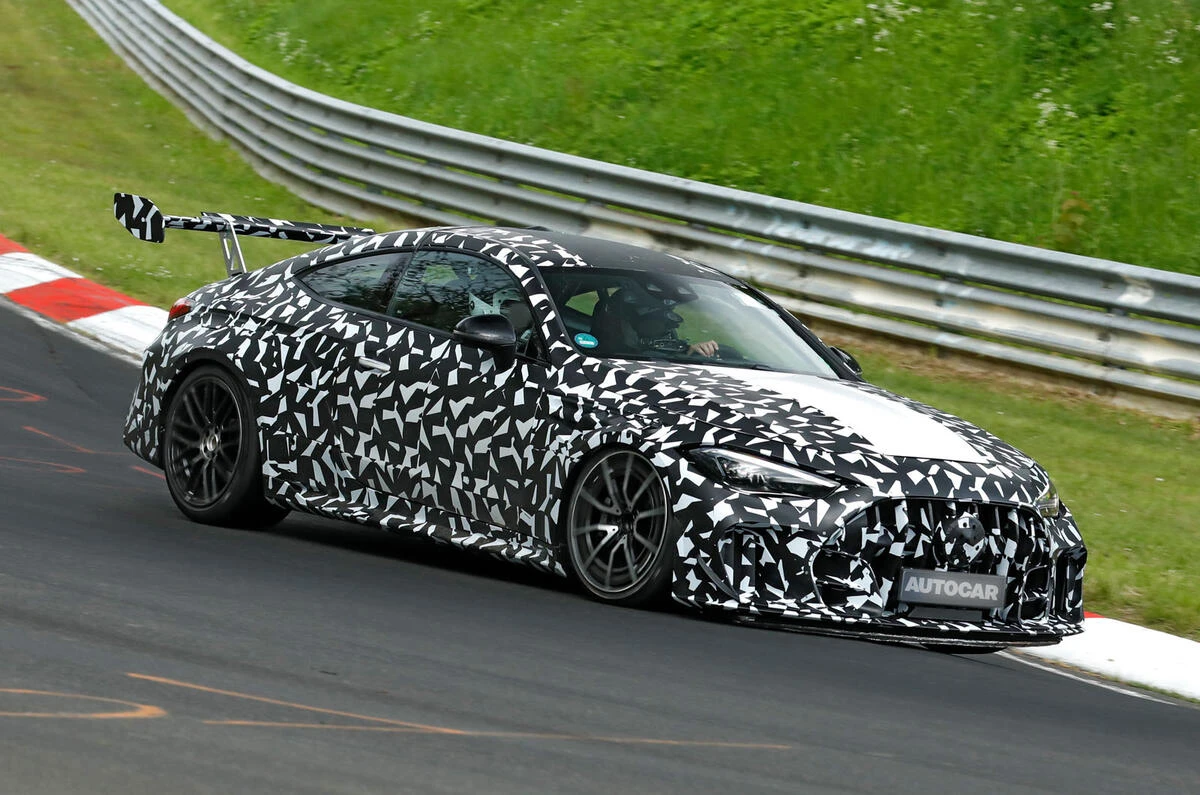 Мощные моторы, громкий звук и прежний характер: Mercedes-AMG возвращает классические V8