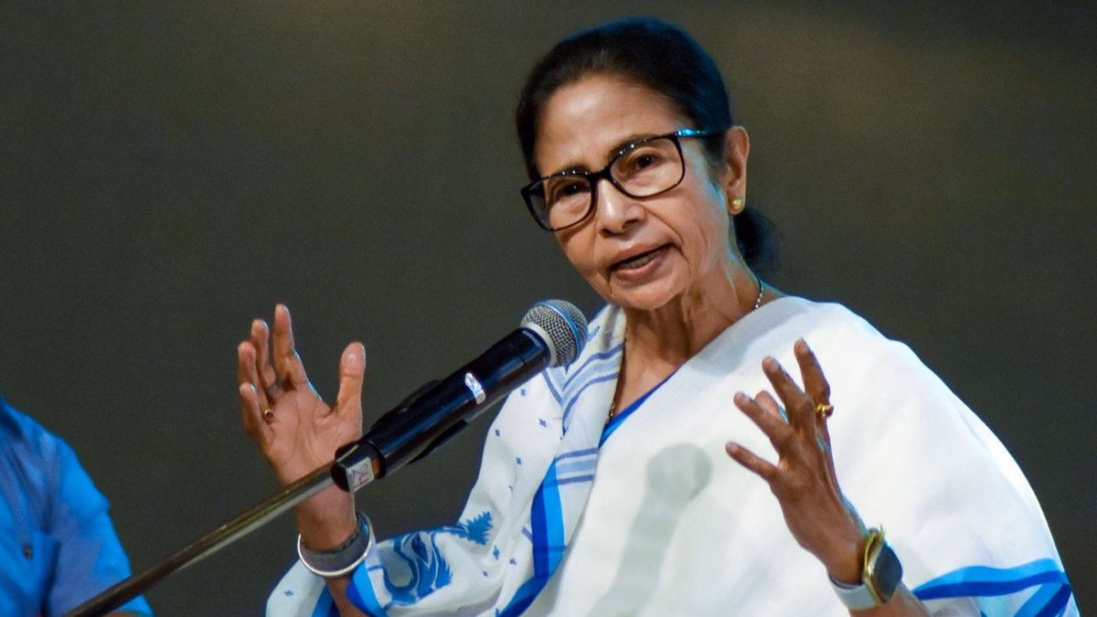 चुनाव आयोग से क्यों मिला TMC का बागी गुट?: ममता बनर्जी के धड़े ने उठाए सवाल, नियमों के उल्लंघन का लगाया आरोप