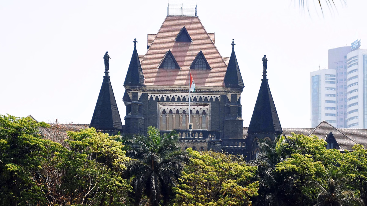 'जनता को सरकार का गुलाम बनाया जा रहा': बॉम्बे हाईकोर्ट की पुलिस को फटकार, पूछा- सत्ता के विरोध पर केस क्यों?