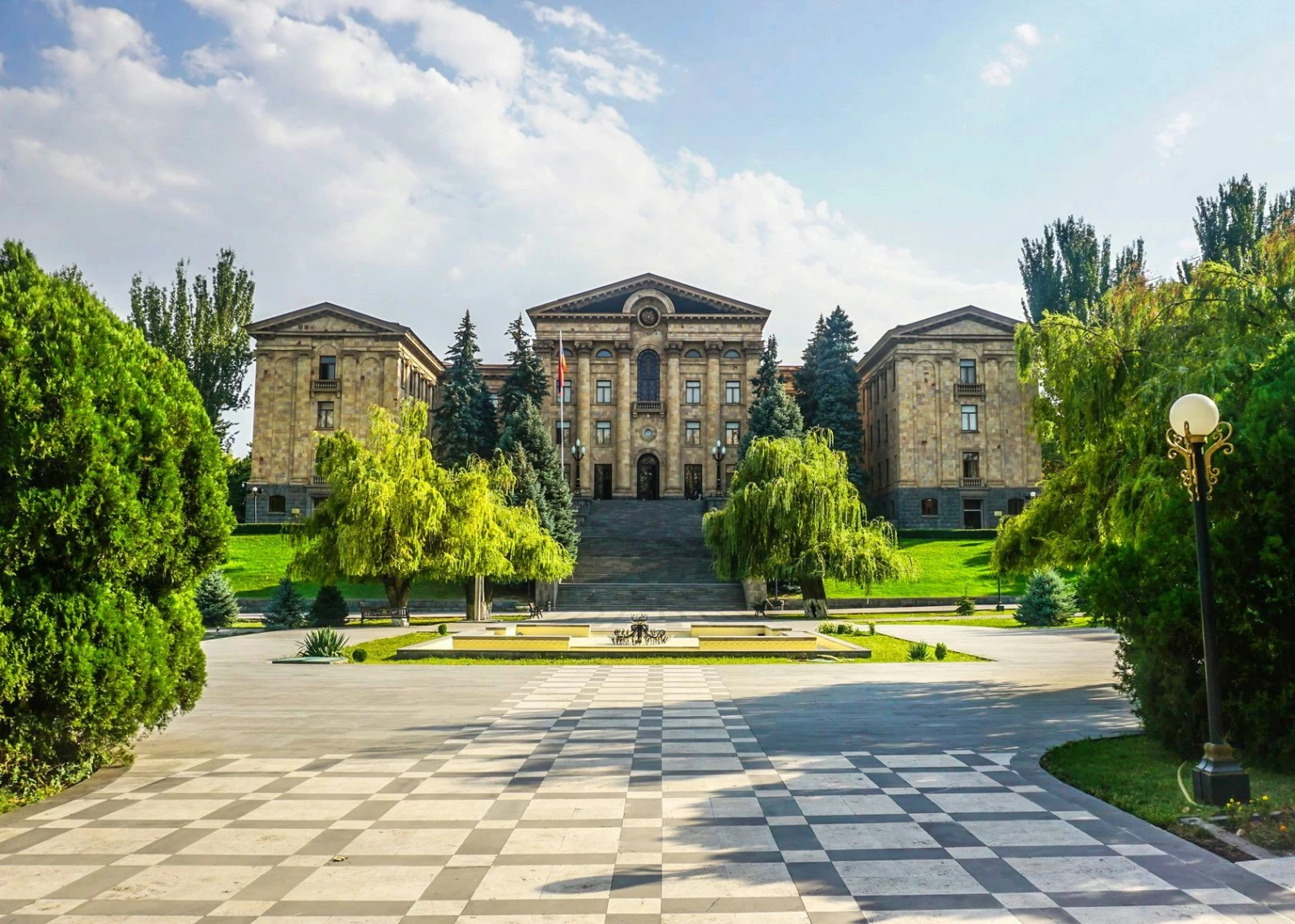 Հայաստանում ընտրակաշառքի համար այժմ սպառնում է մինչև 10 տարվա ազատազրկում․ խորհրդարանի քվեարկության արդյունքները