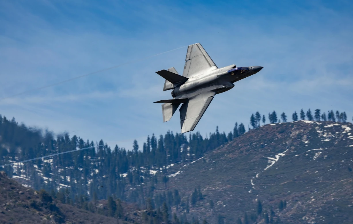 «ԱՄՆ շահերից չի բխում Թուրքիային F-35-ներ վաճառելը». կոնգրեսականներ Մայք Լոուլերը և Բրեդ Շերմանը նամակ են հղել Թրամփին