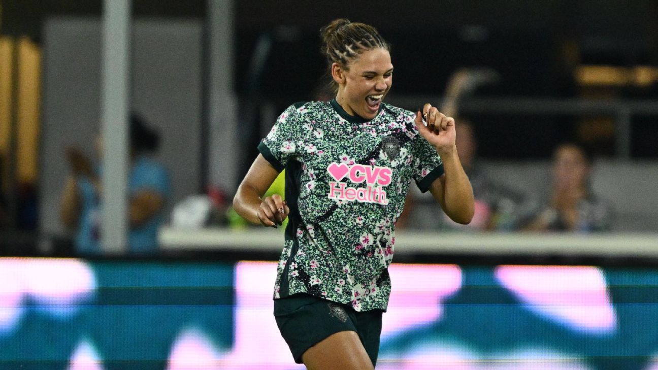 Rodman marks NWSL return with dramatic double