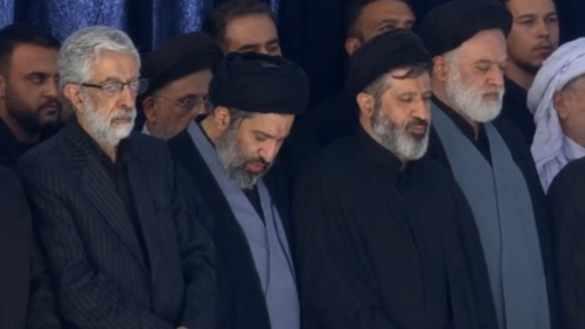 Iran: खामेनेई के जनाजे में शामिल हुए तीन बेटे, नहीं दिखे सुप्रीम लीडर मोजतबा; आखिर क्यों बनाई दूरी?