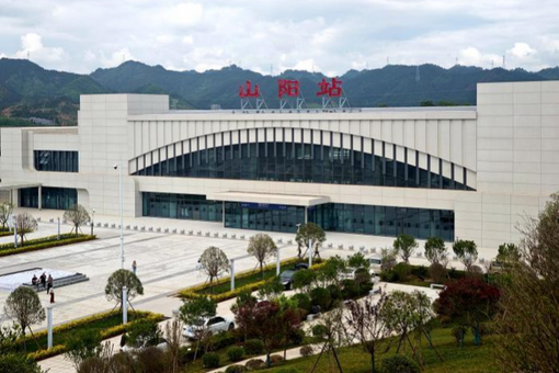 报告：中国基础教育教师队伍进入“研究生扩张时代”