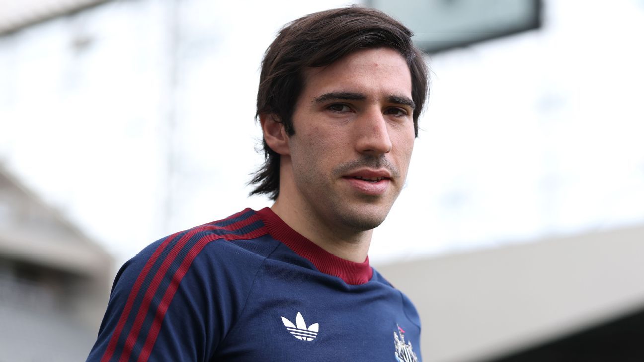 Tottenham sign Tonali for club record $125M fee