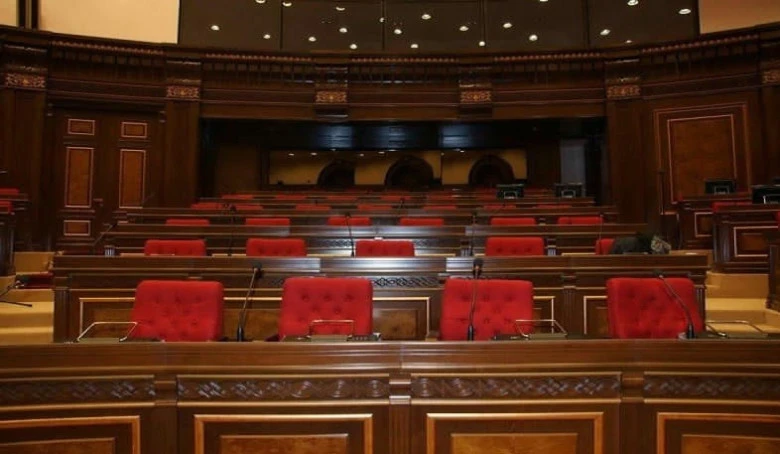 «Փաստ». Մանդատների կեղծ դիլեման. ինչո՞ւ է ընդդիմության խորհրդարանական բոյկոտի թեման դատարկ օրակարգ