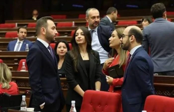 «Ժողովուրդ». ՔՊ-ում ավարտվում են կադրային վերադասավորումները․ հայտնի է նաև խմբակցության քարտուղարի հավանական թեկնածուն