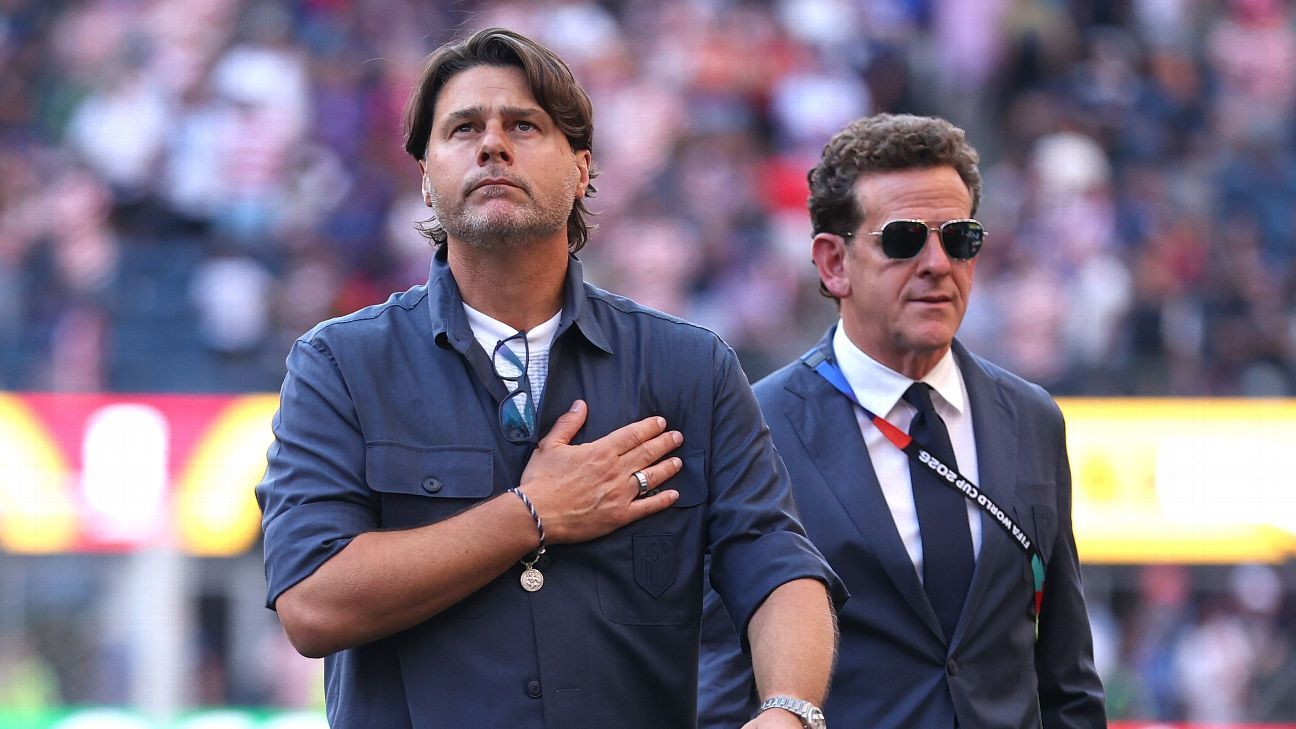 Poch mum on U.S. future; tells fans to keep faith