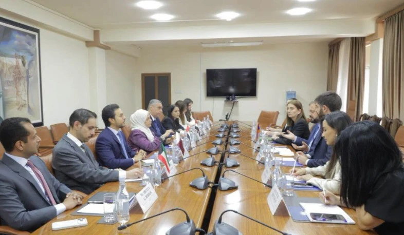 Պապոյանը ԱՄԷ, Քուվեյթի, Իրաքի և Կատարի դեսպանների հետ քննարկել է հայկական արտադրանքի ընդլայնման հնարավորությունները