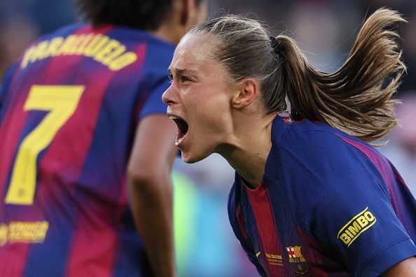 Barcelona rout OL Lyonnes to win UWCL title