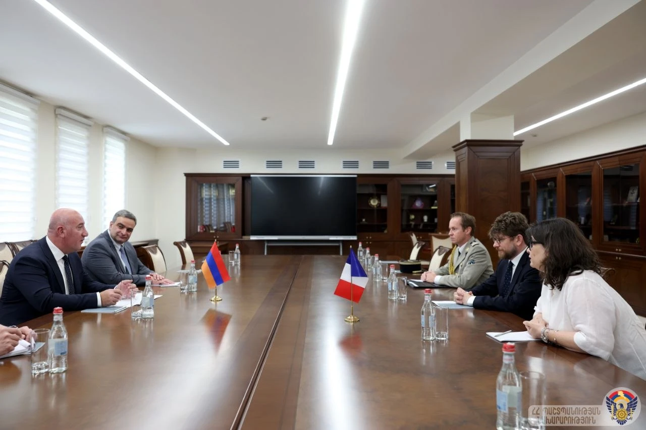 Ֆրանսիայի փոխգնդապետին Պապիկյանի հրամանով շնորհվել է «Ռազմական համագործակցության համար» մեդալ