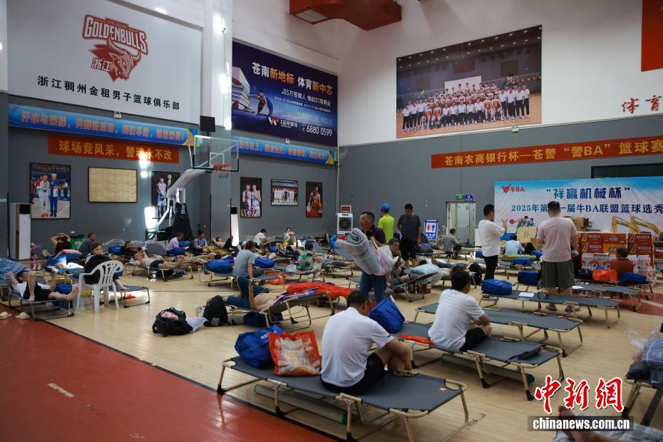 台风“巴威”将至 探访浙江苍南避灾安置点