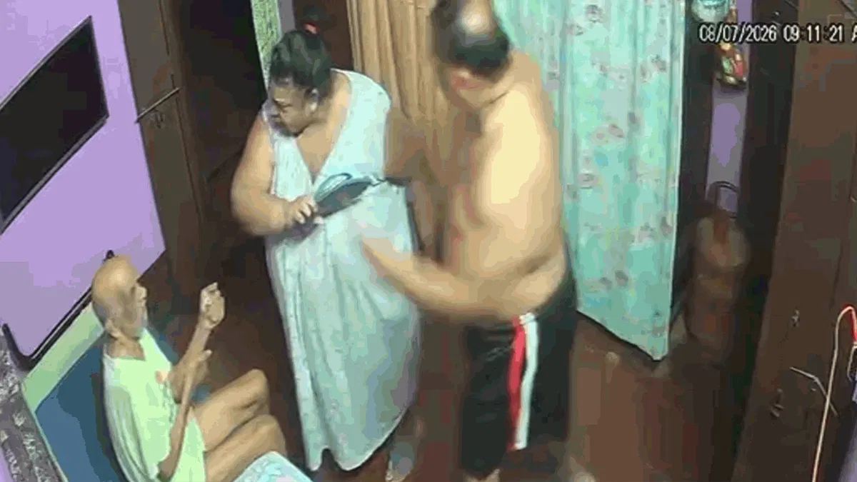 गोवा में बेटे-बहू की हैवानियत: 83 साल के पिता को थप्पड़ों-चप्पलों से पीटा, वीडियो वायरल होते ही बेटा गिरफ्तार