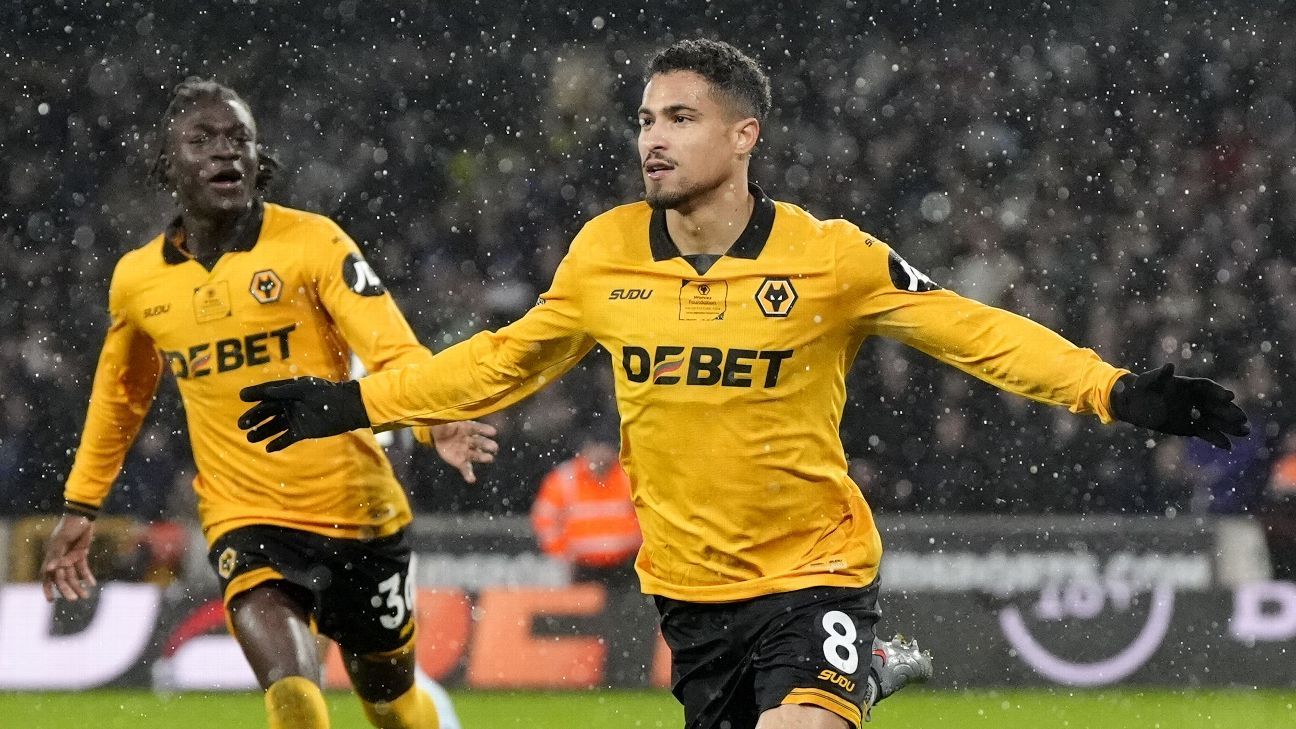 Transfer rumors, news: Man United, Liverpool turn ...