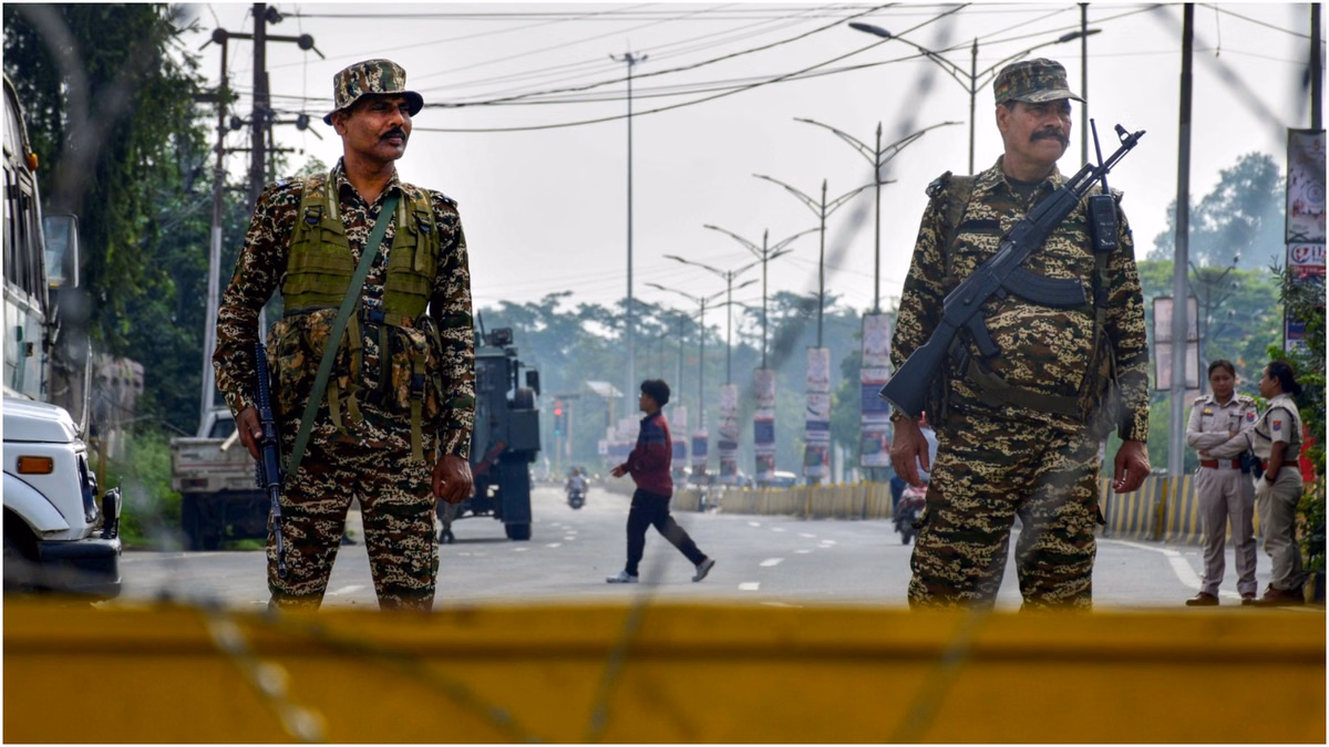 मणिपुर में फिर बढ़ा तनाव: इंफाल में घरों में आगजनी से लोग नाराज, प्रशासन पर लगाए गंभीर आरोप