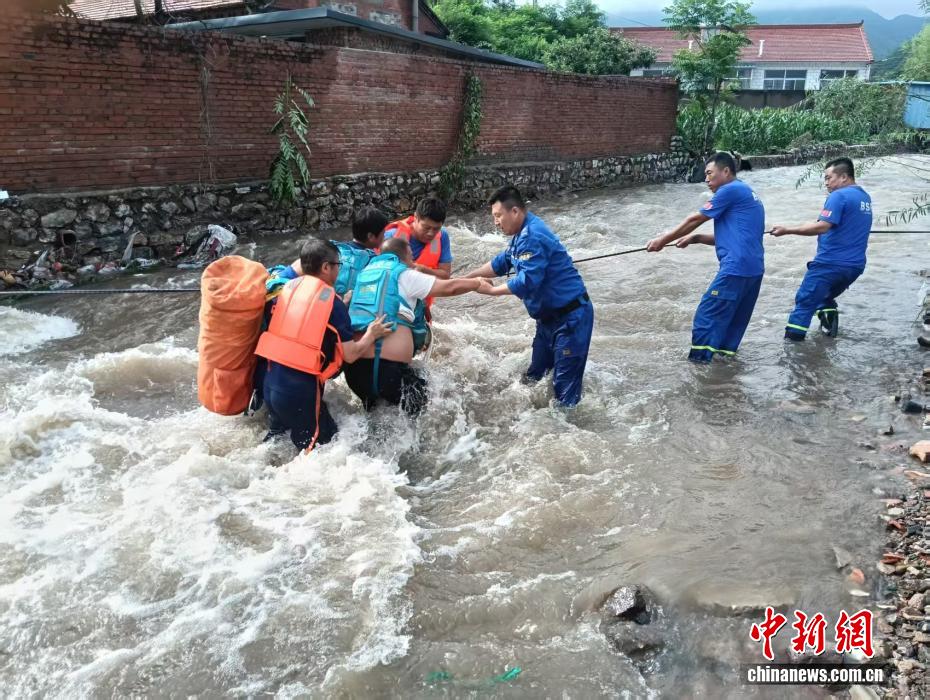 直击承德宽城强降雨：多方力量紧急抢险救援