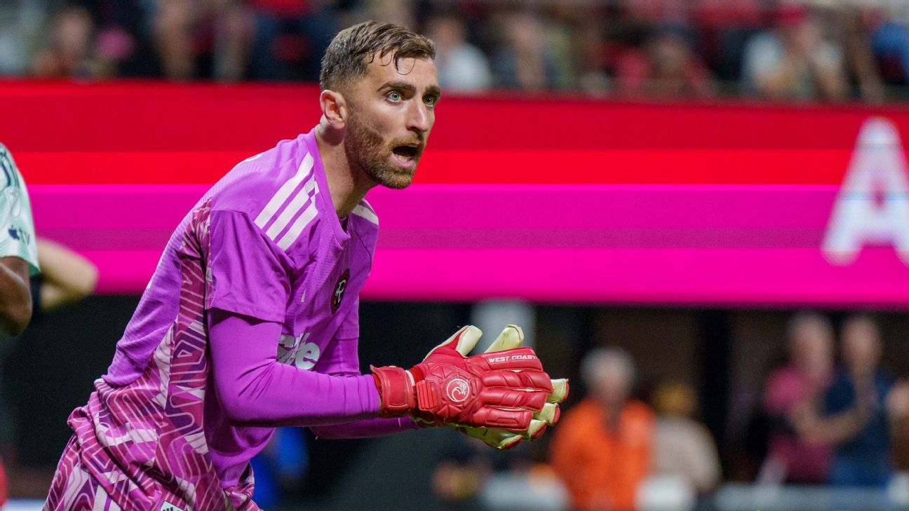 Revs re-sign USMNT's Turner on loan from Lyon