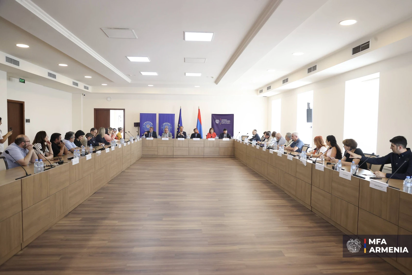 Հայաստանում ԵՄ գործընկերության առաքելության մեկնարկը նոր ու կարևոր էջ է բացում ՀՀ–ի և ԵՄ–ի միջև գործընկերությունում. քննարկում ԱԳՆ–ում