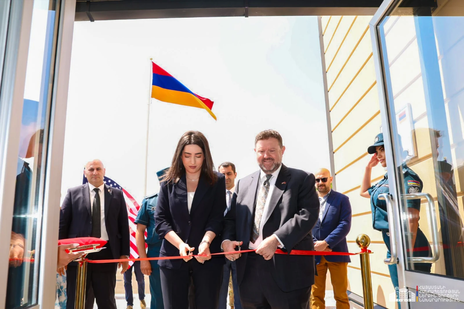 ՆԳ նախարարն ու ՀՀ-ում ԱՄՆ գործերի ժամանակավոր հավատարմատարը մասնակցել են ջրափրկարարական կայանի բացման արարողությանը