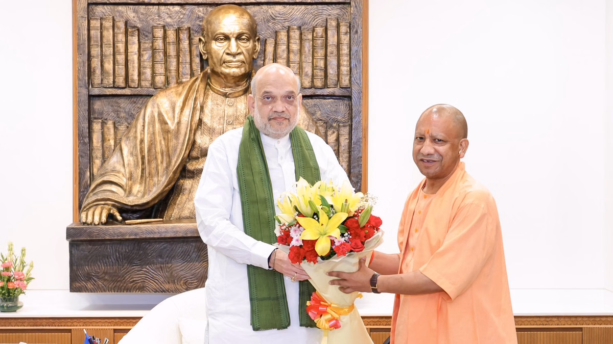 CM Yogi in Delhi: मुख्यमंत्री योगी आदित्यनाथ पहुंचे कार्तव्य भवन, गृह मंत्री अमित शाह से की मुलाकात
