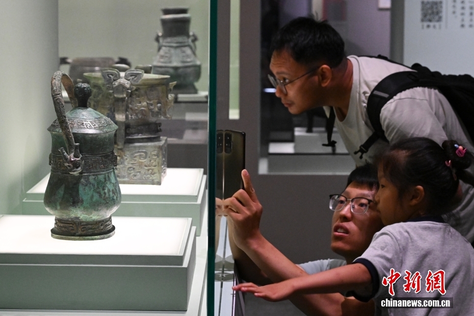 “了不起的汉字——古文字与中华文明传承发展工程‘十四五’成果展”在中国国家博物馆开展