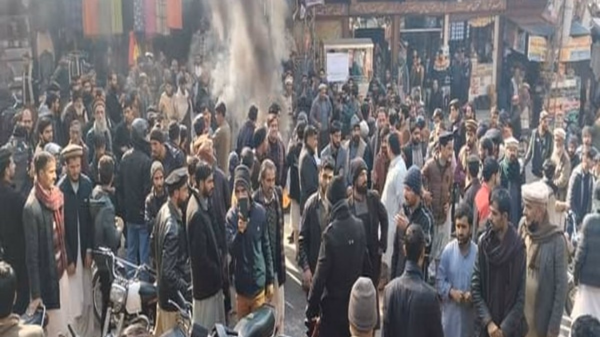 PoK: बगावत के बीच पाकिस्तान की बढ़ी मुश्किलें, गिलगित-बाल्टिस्तान को अलग राज्य बनाने का प्रस्ताव पारित