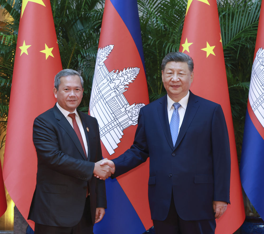 新华图讯丨习近平会见柬埔寨首相洪玛奈