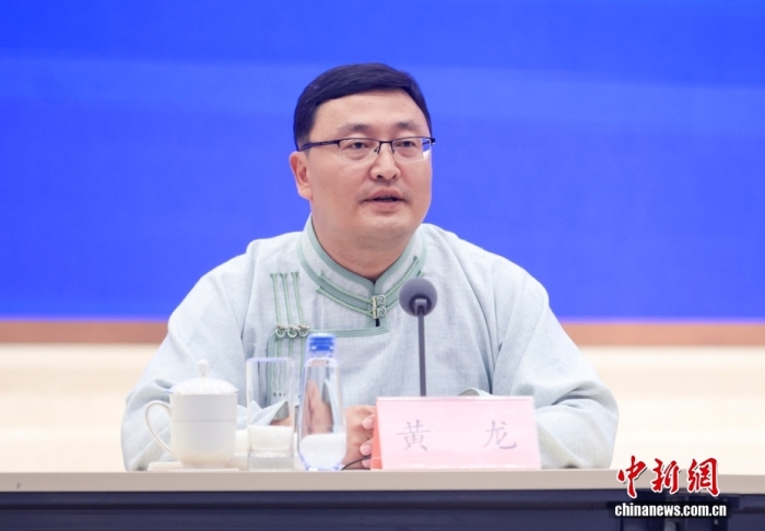 基层干部在“大事”“小事”中讲出民族事务治理的故事