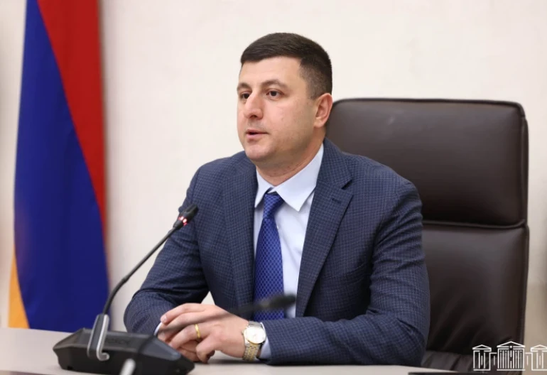 Իշխանությունները «հաղթական զորահանդես» են կազմակերպում, որով փորձում են սեփական ժողովրդին հաղթել․ Աբրահամյան