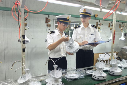 高温“催热”欧洲市场 江门海关助力电扇加速“出海”