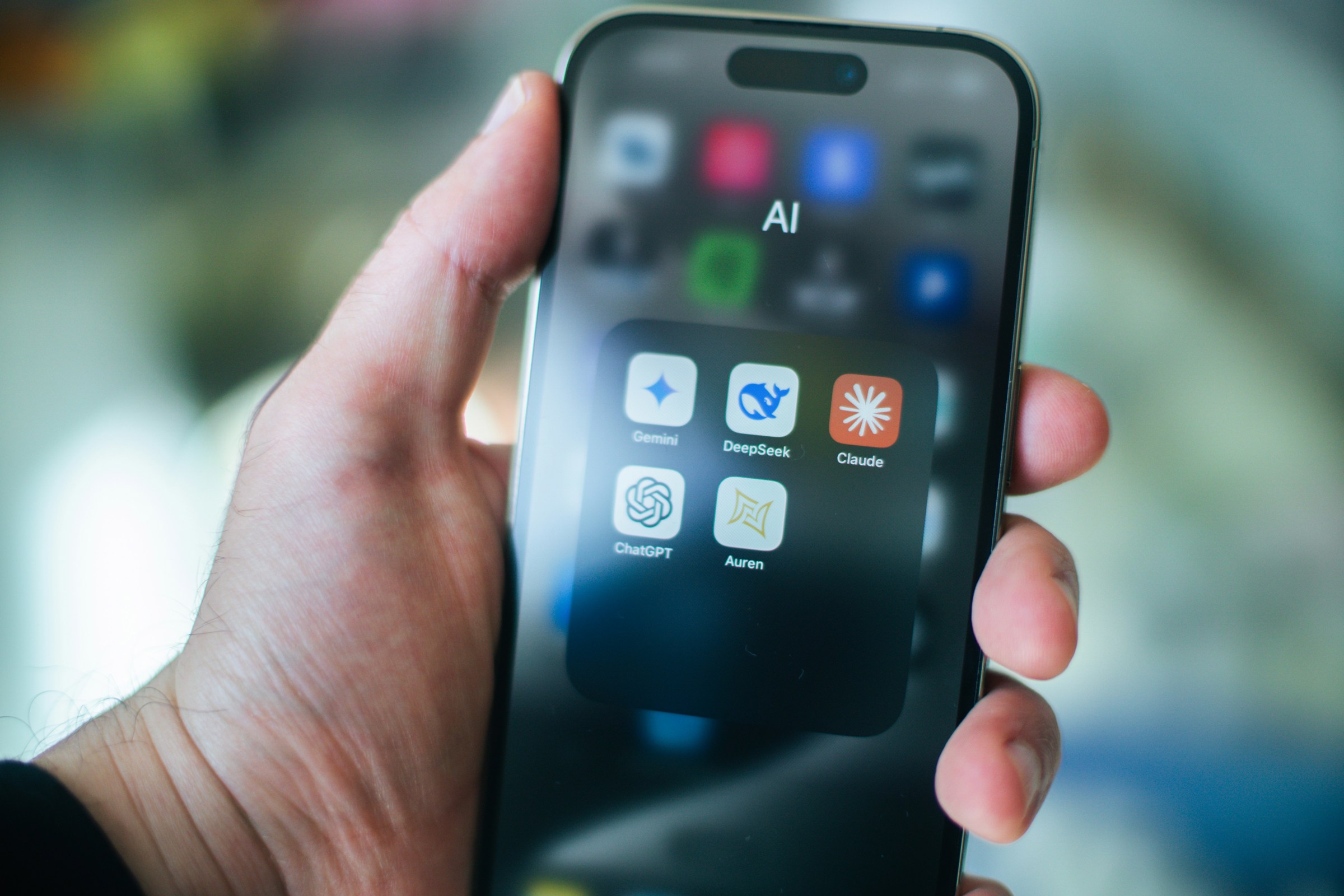 The AI Slot Machine Effect: Why Generative Feeds Disrupt Deep Work And How to Reclaim Focus