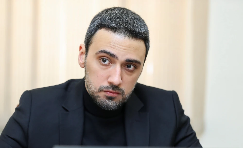 Օբյեկտիվ իրականության, իրավունքի, օրենքի հետ զրո առնչություն ունեցող երևույթի հետ գործ ունենք․ Վարդևանյան