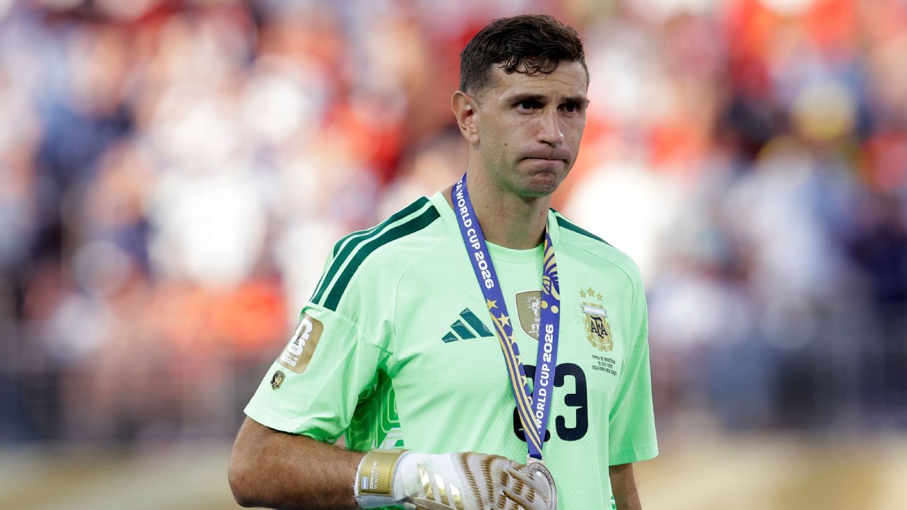 Martínez hints about Argentina future after WC