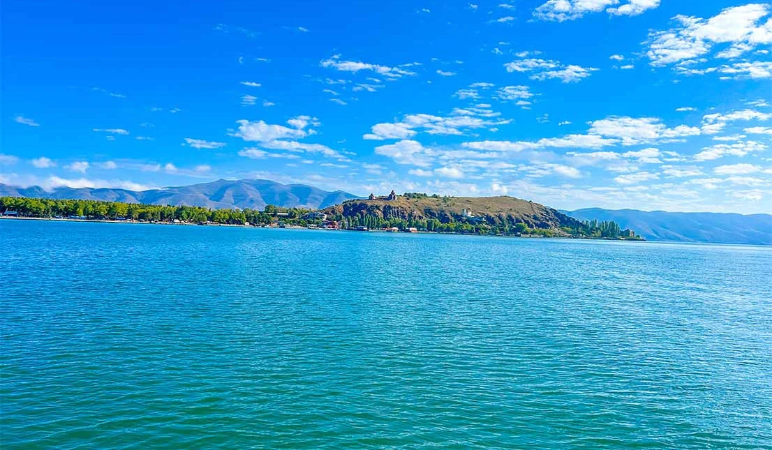 Դադարեցվել է Սևանա լճի 3000 քմ մակերեսով հողամասի կառուցապատման իրավունքի պետական գրանցումը